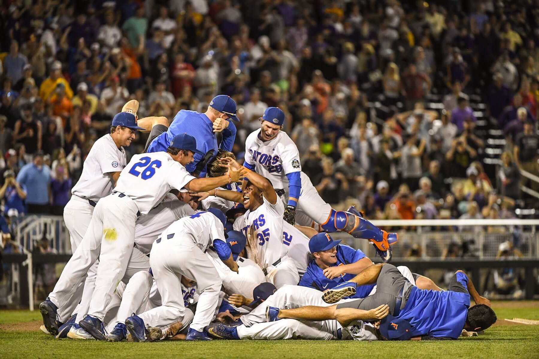 Ncaa бейсбол. Флорида Гейторс футбол. Champions University of Florida Gators. Champions University of Florida Gators Bomber.