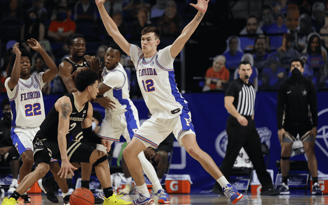 Colin Castleton returns to Florida for one final year